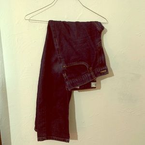 Levi’s Soft Knit Denim Jeans 👖